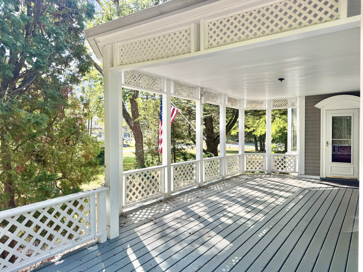 100 E Miller Avenue, Hinckley, IL 60520