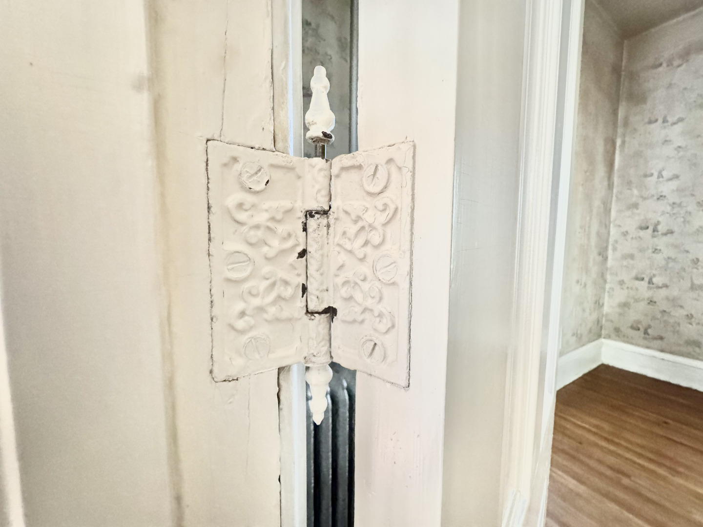 100 E Miller Avenue, Hinckley, IL 60520