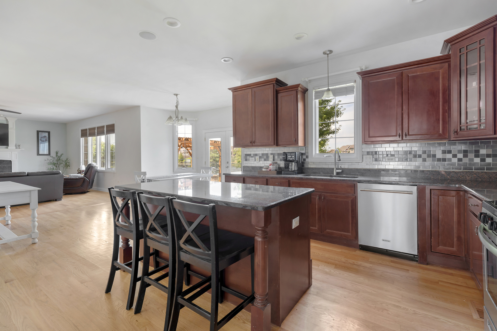 2067 Edgeview Drive, New Lenox, IL 60451