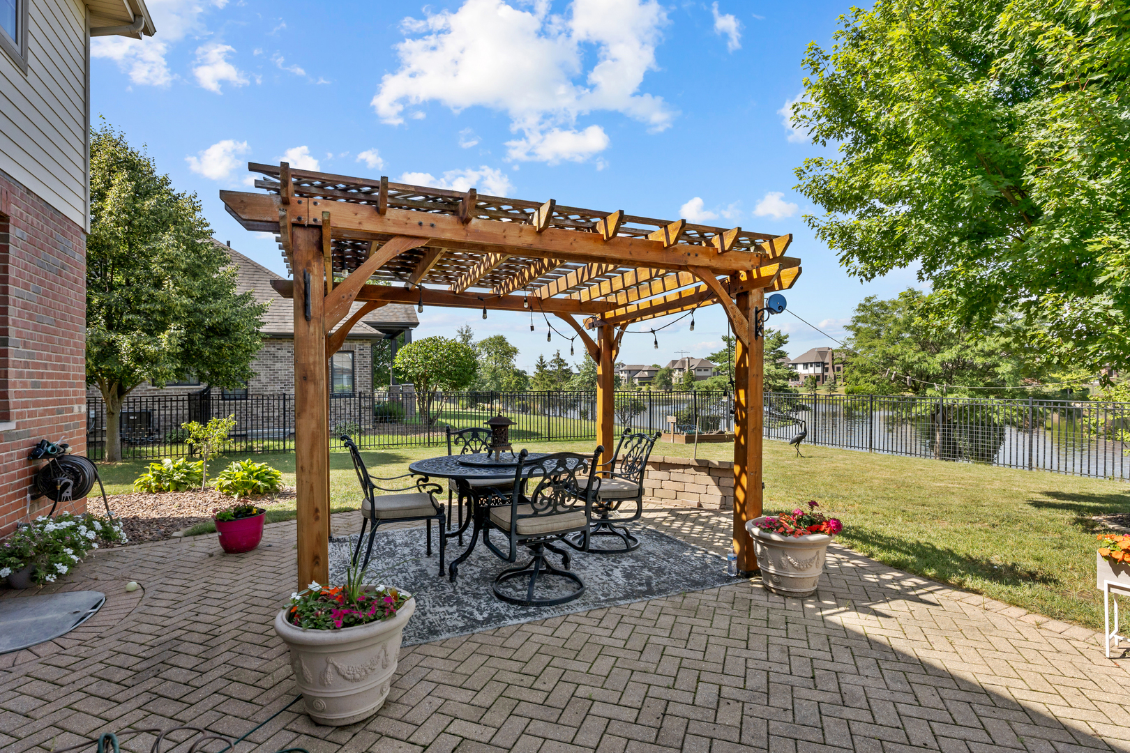 2067 Edgeview Drive, New Lenox, IL 60451