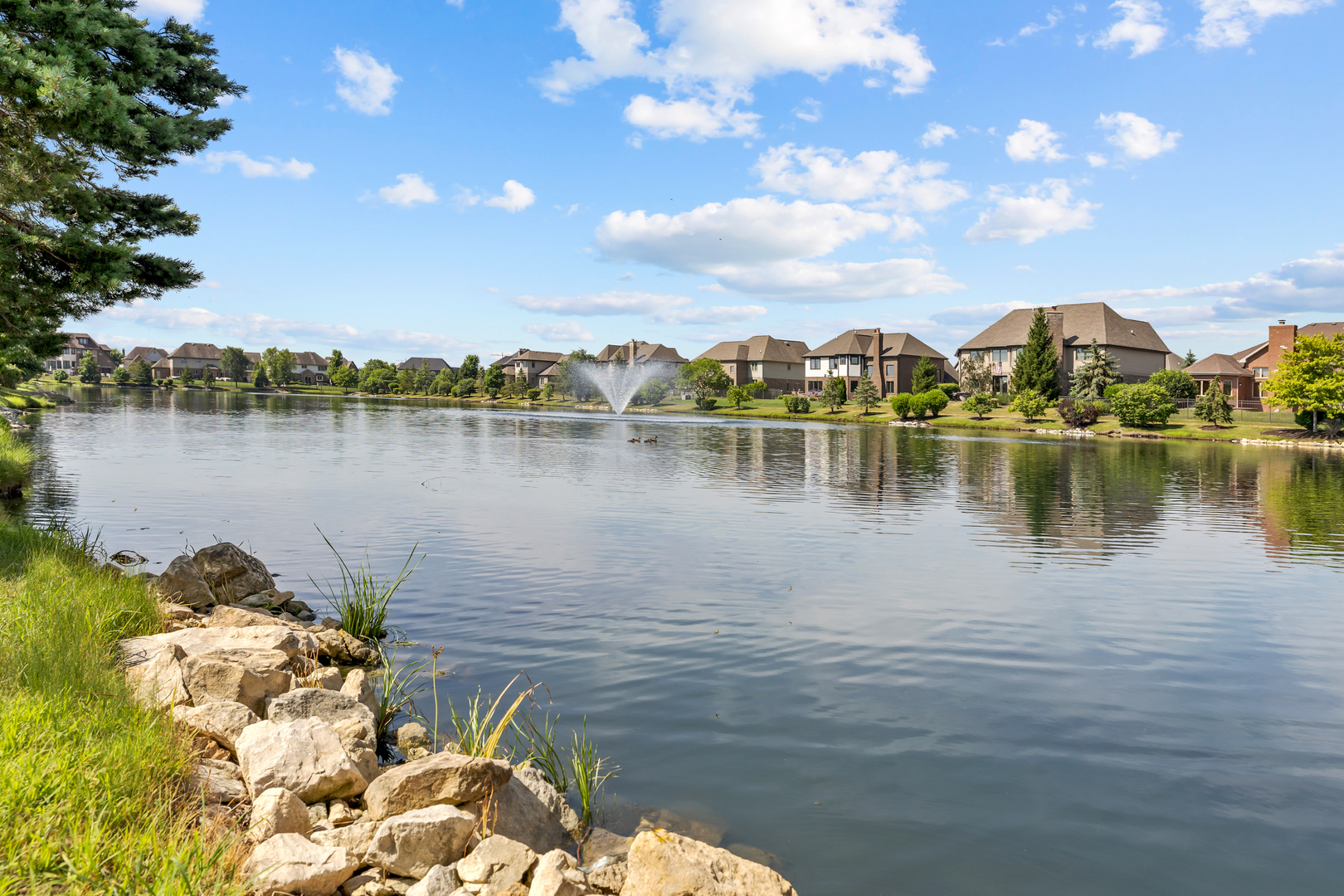 2067 Edgeview Drive, New Lenox, IL 60451