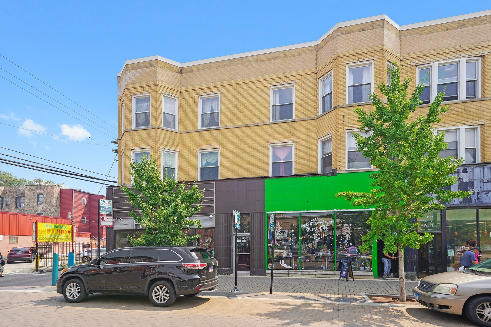 1057 W Argyle Street #3f, Chicago, IL 60640