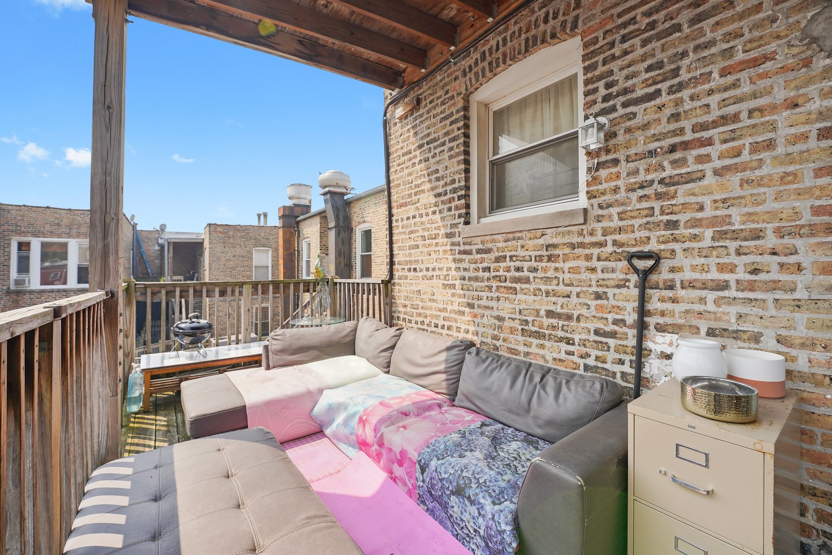 1057 W Argyle Street #3f, Chicago, IL 60640