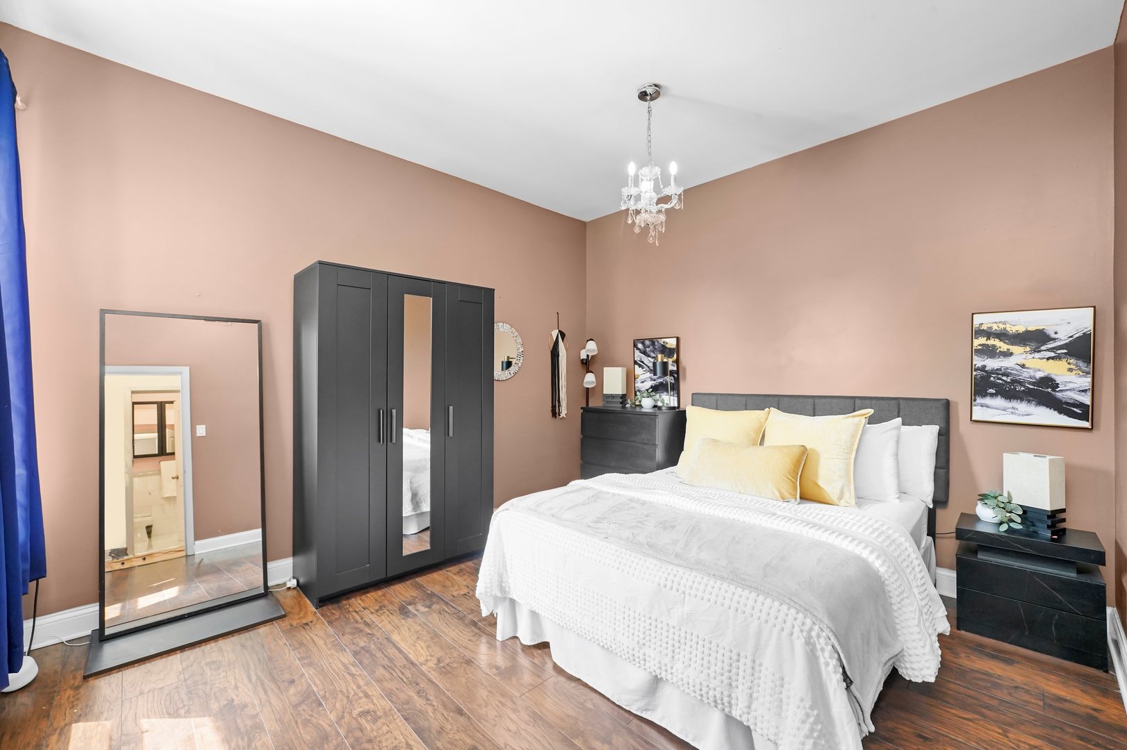 1057 W Argyle Street #3f, Chicago, IL 60640