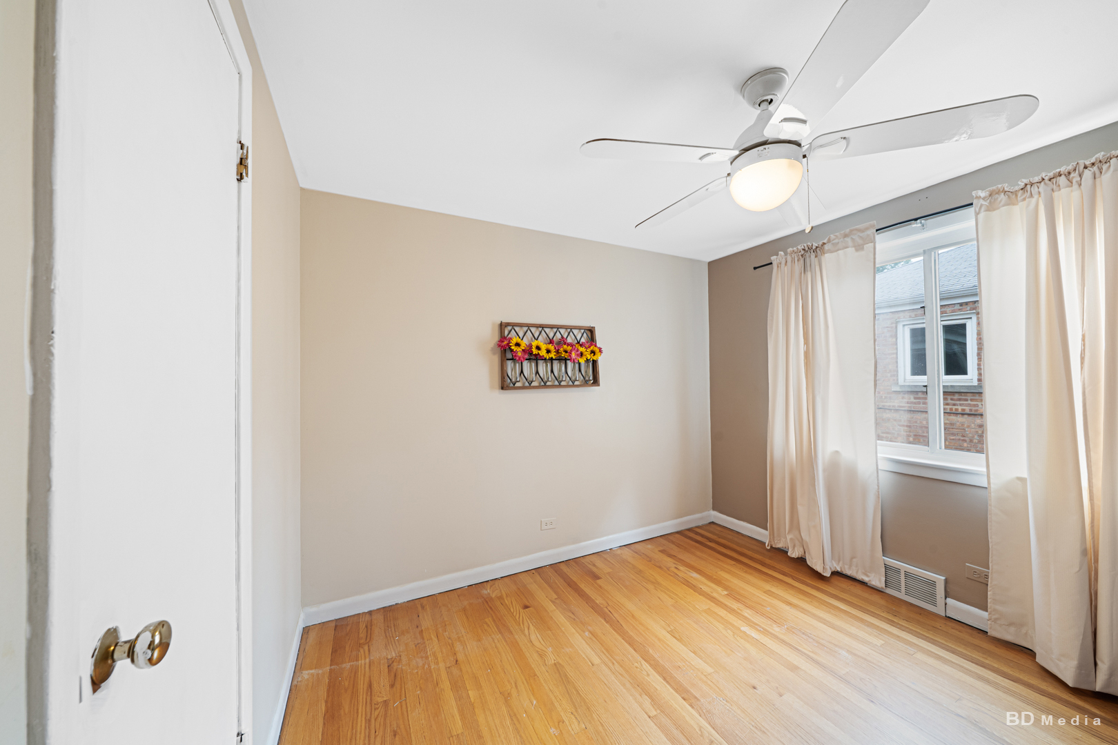5114 S Oak Park Avenue, Chicago, IL 60638