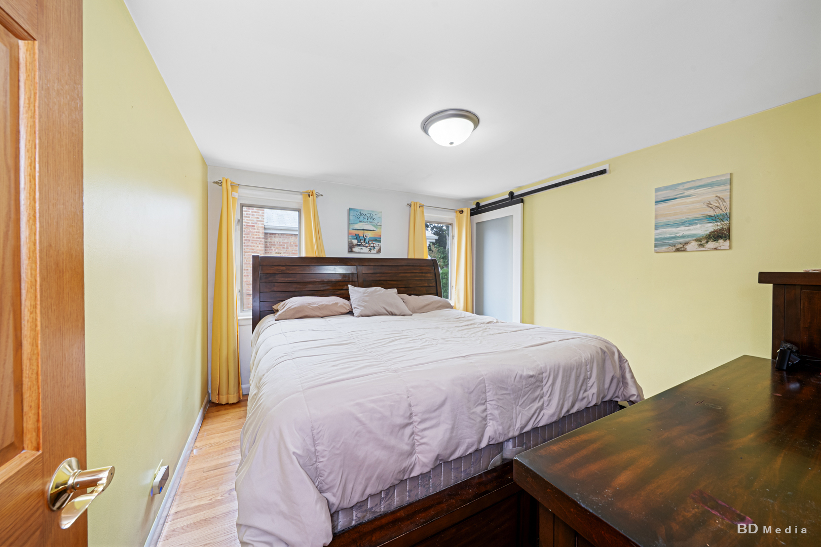 5114 S Oak Park Avenue, Chicago, IL 60638