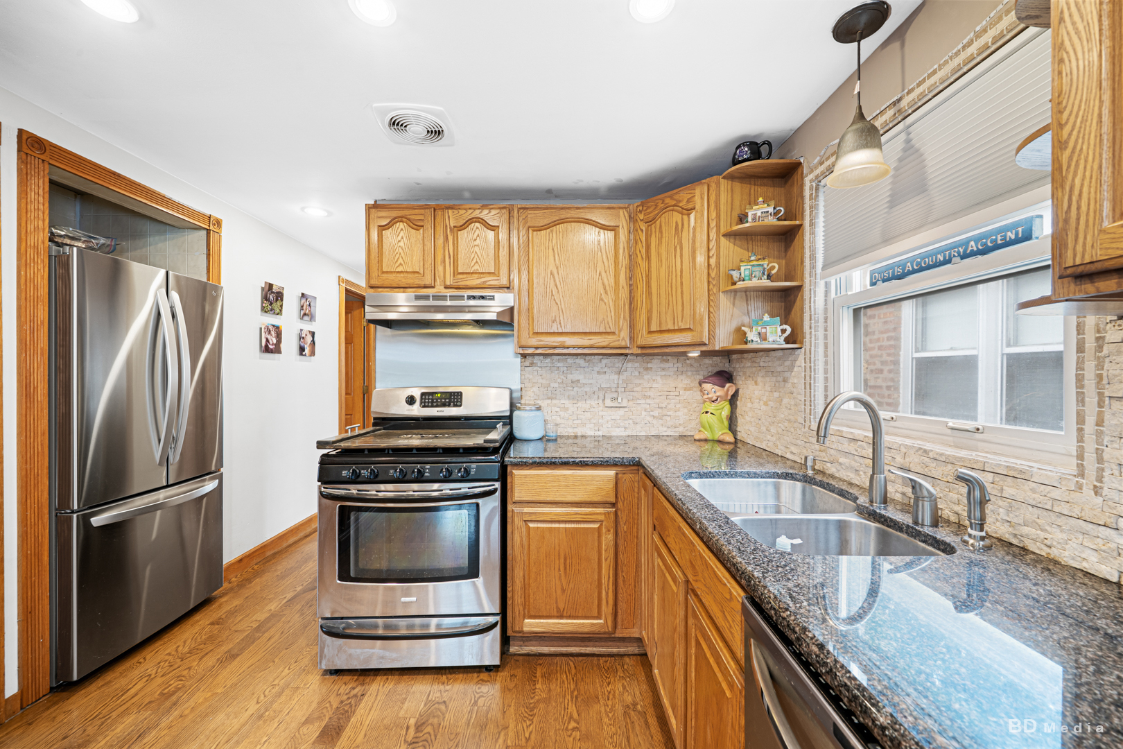 5114 S Oak Park Avenue, Chicago, IL 60638