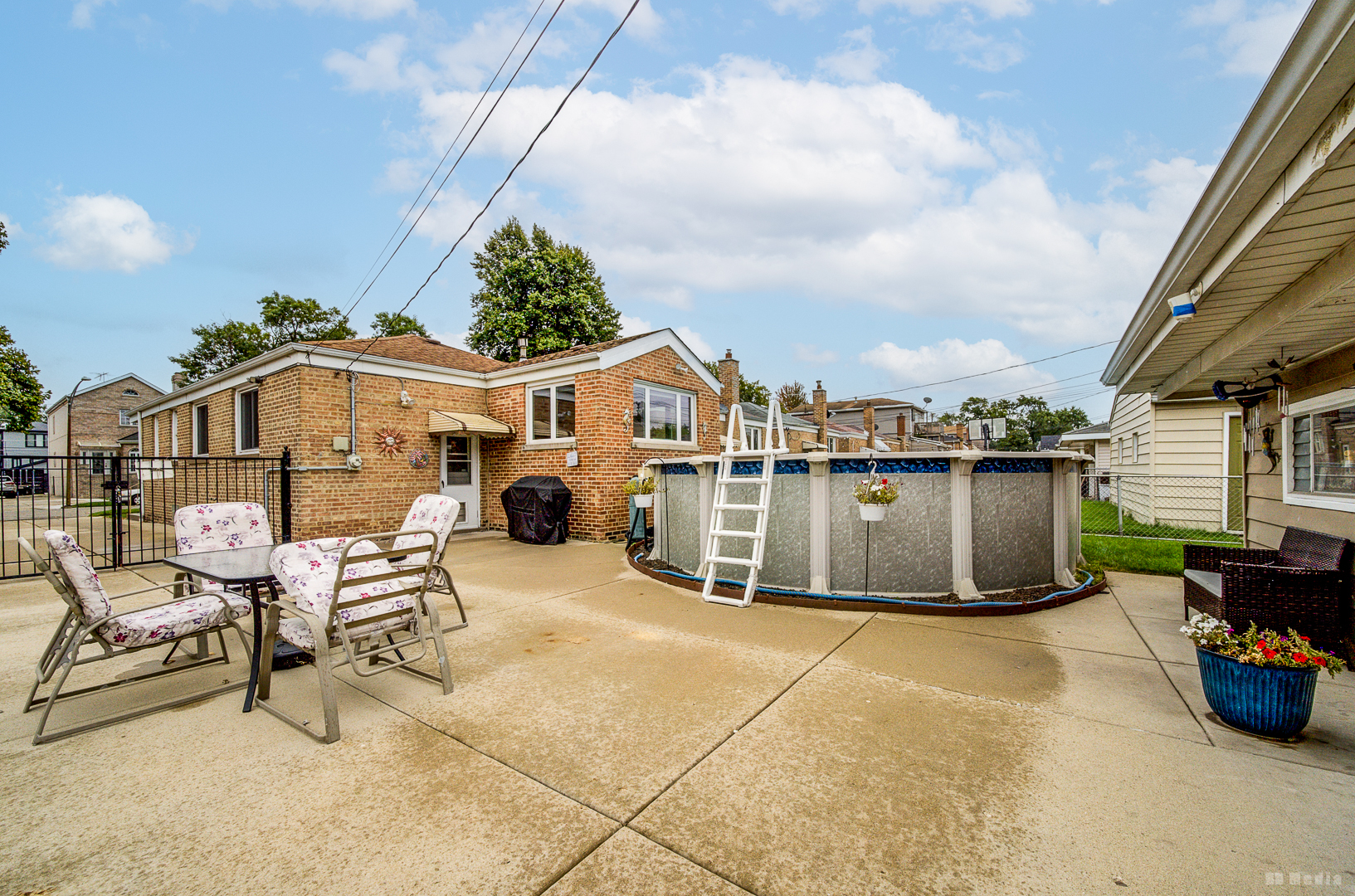 5114 S Oak Park Avenue, Chicago, IL 60638