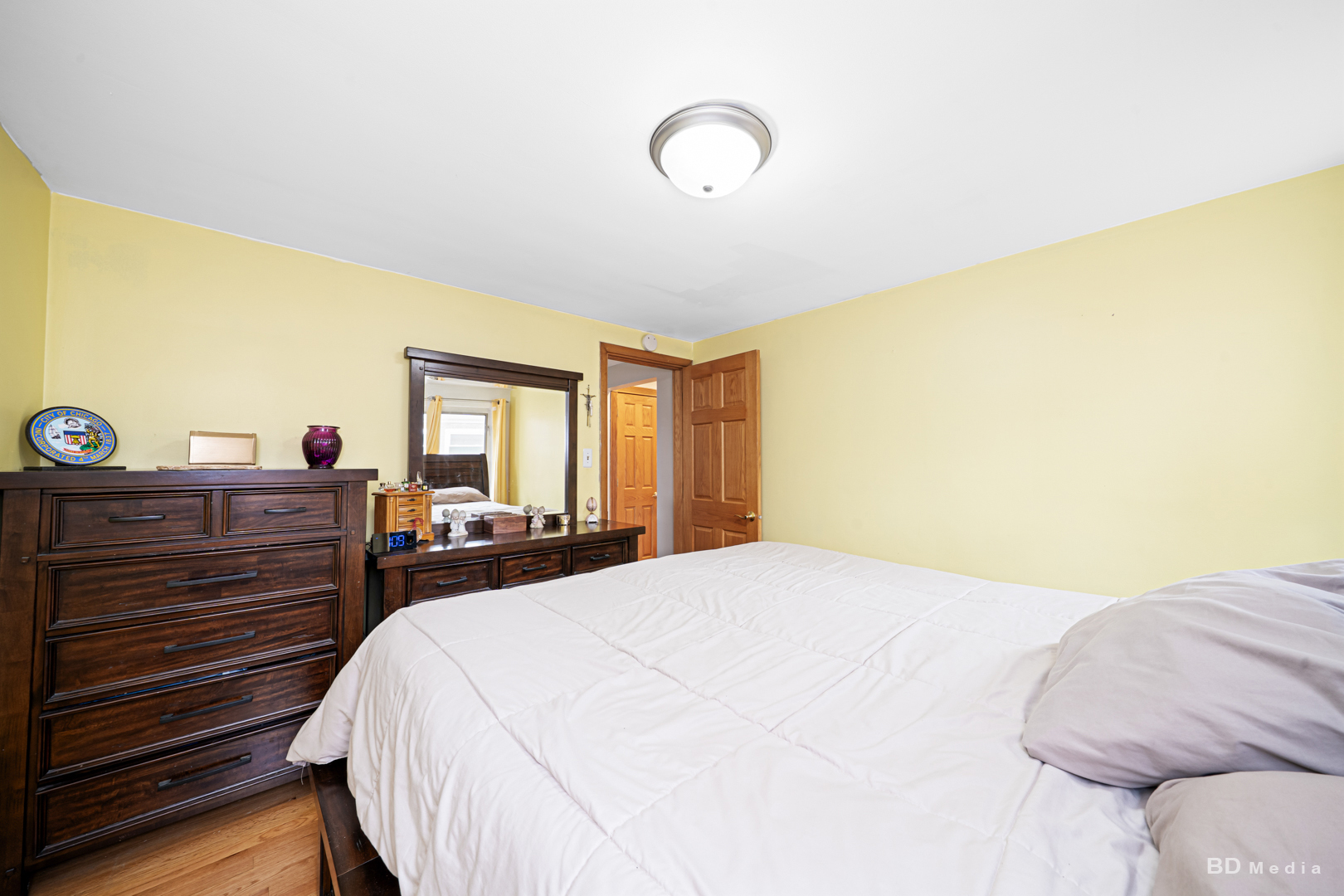 5114 S Oak Park Avenue, Chicago, IL 60638