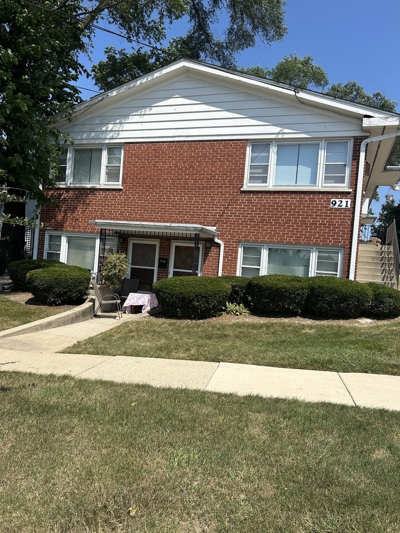 404 N President Street, Wheaton, IL 60187