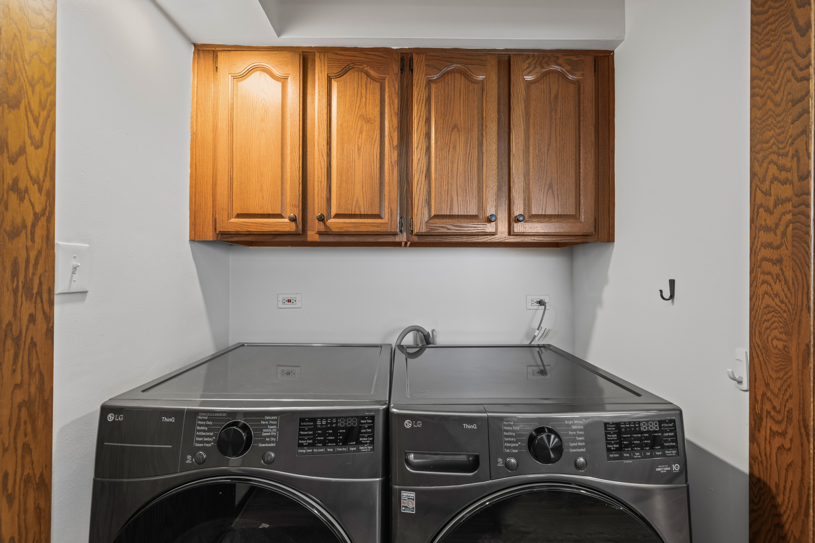 9521 Garfield Avenue, Brookfield, IL 60513