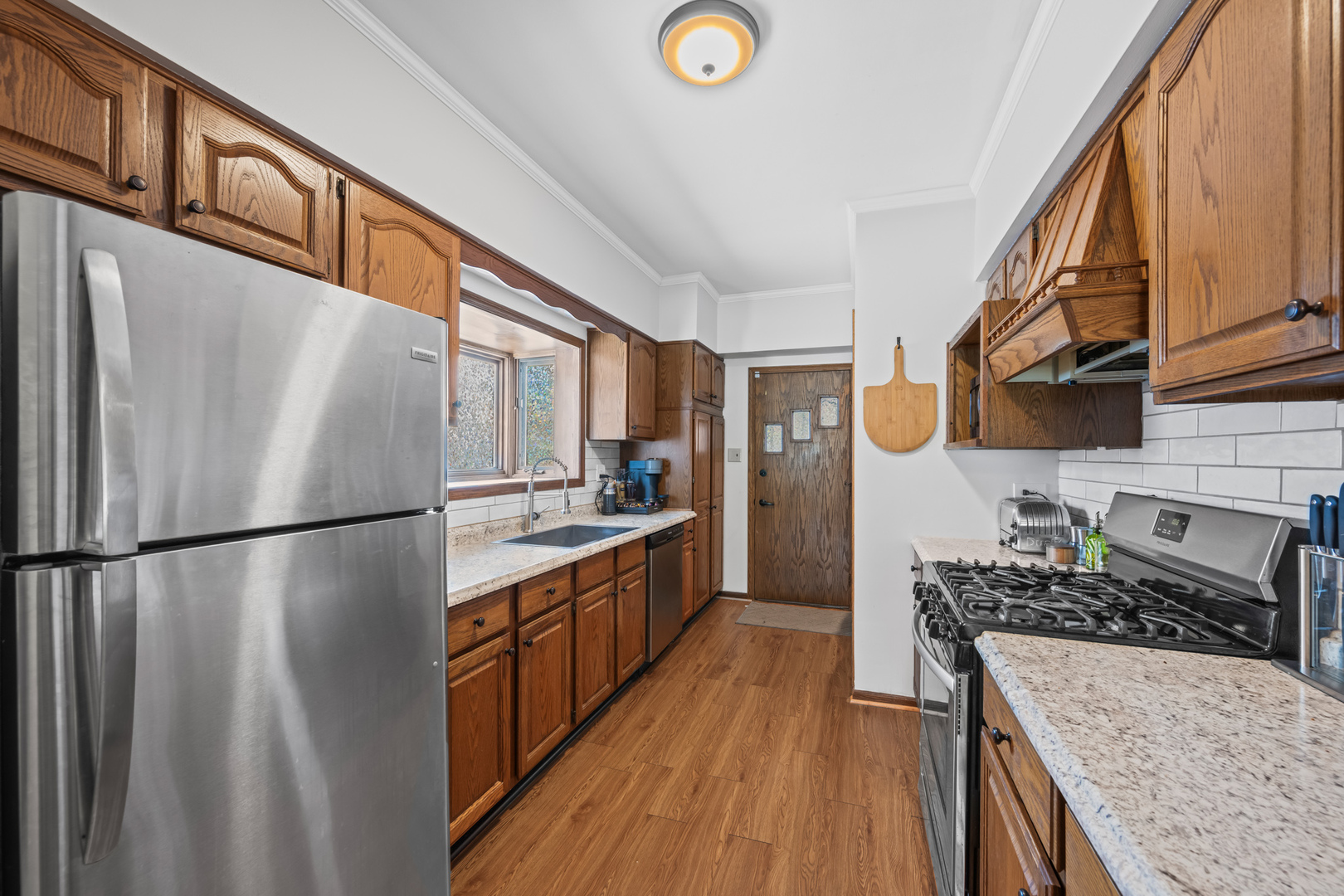 9521 Garfield Avenue, Brookfield, IL 60513