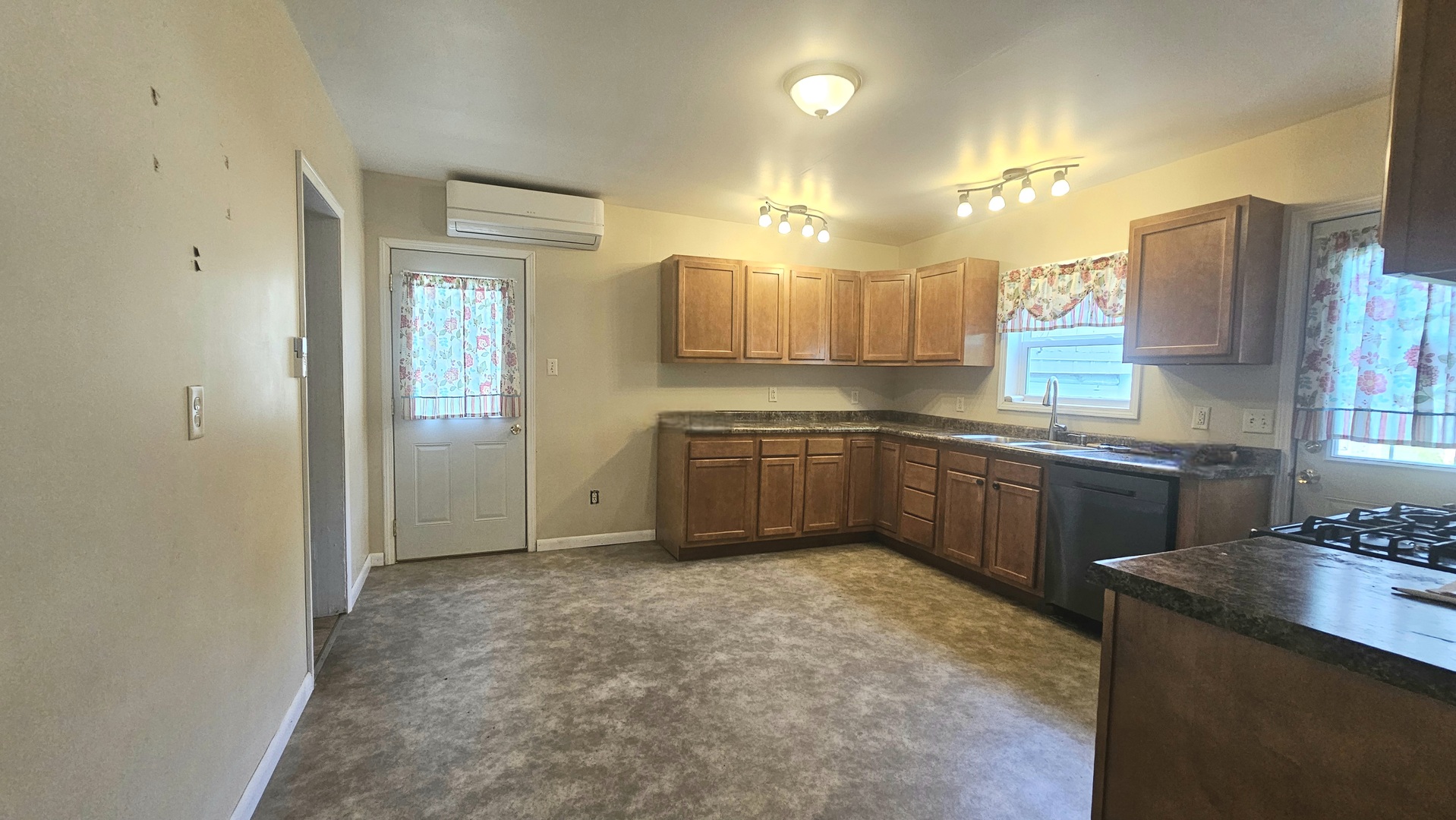 410 16th Street, Mendota, IL 61342