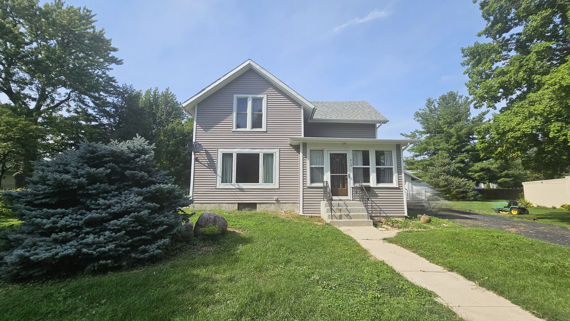 410 16th Street, Mendota, IL 61342