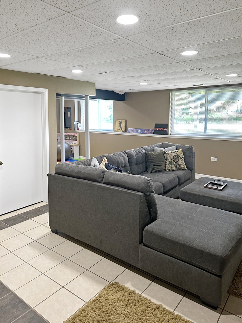 763 Verde Vista Court, Elgin, IL 60123