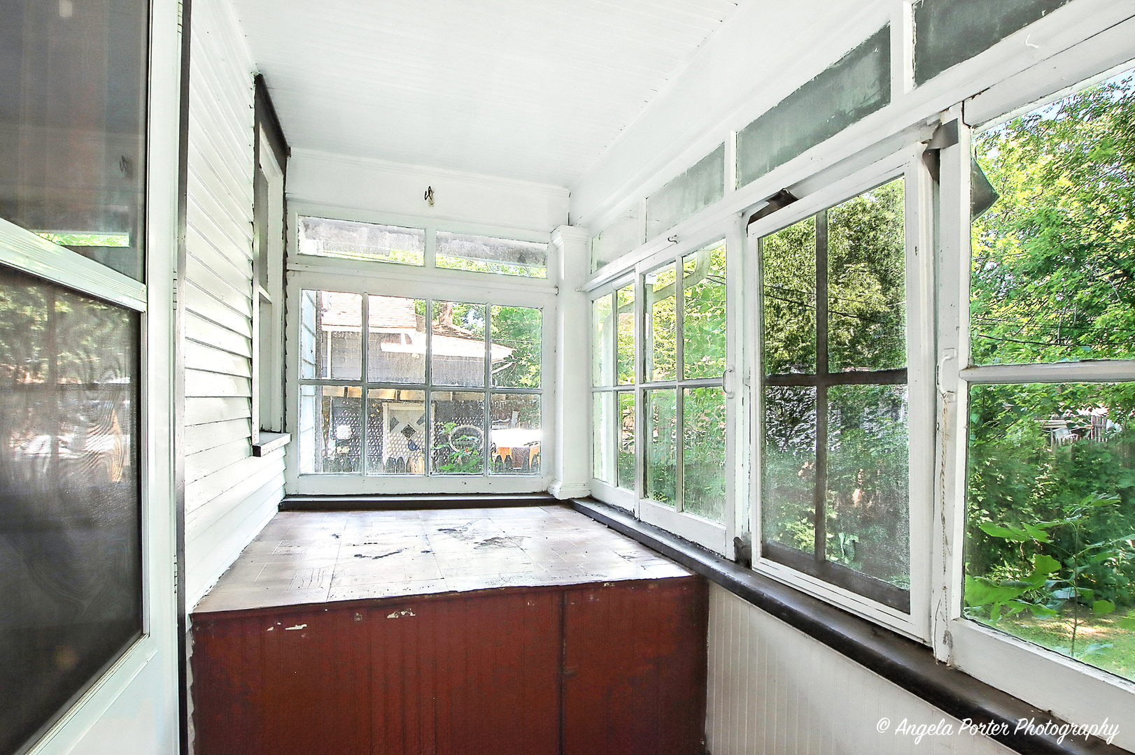 1705 Victoria Avenue, North Chicago, IL 60064