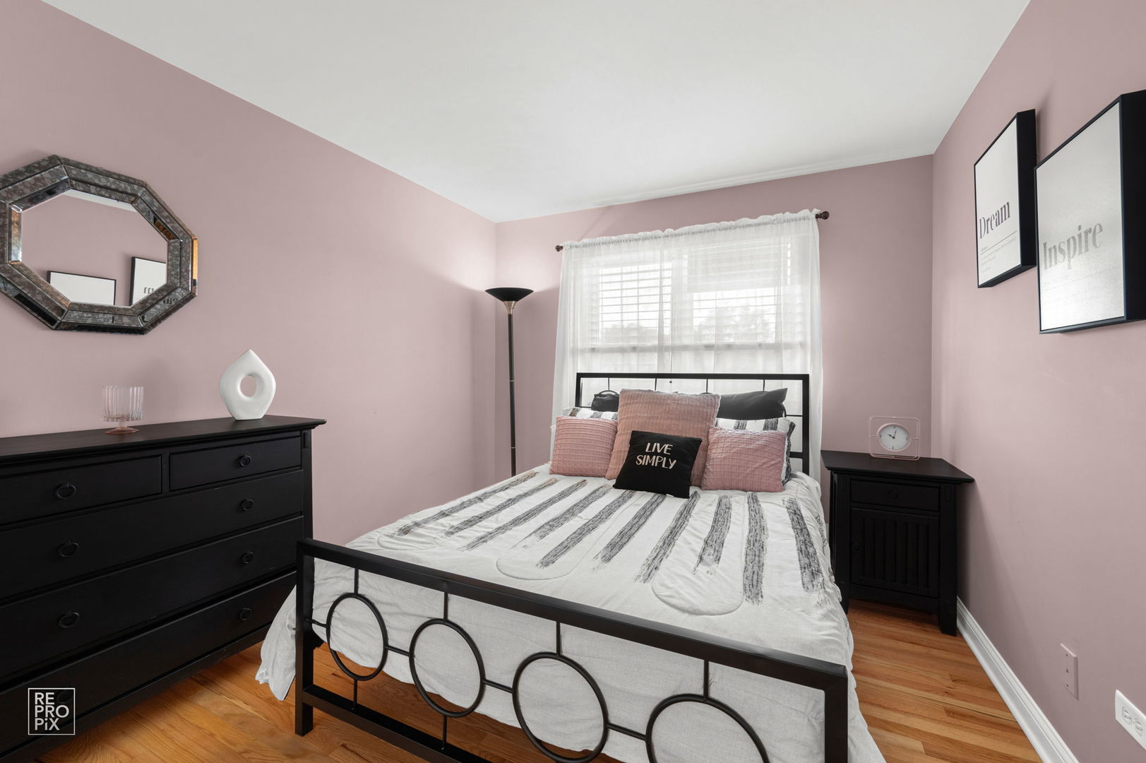 8909 Silverdale Drive #5C, Orland Park, IL 60462