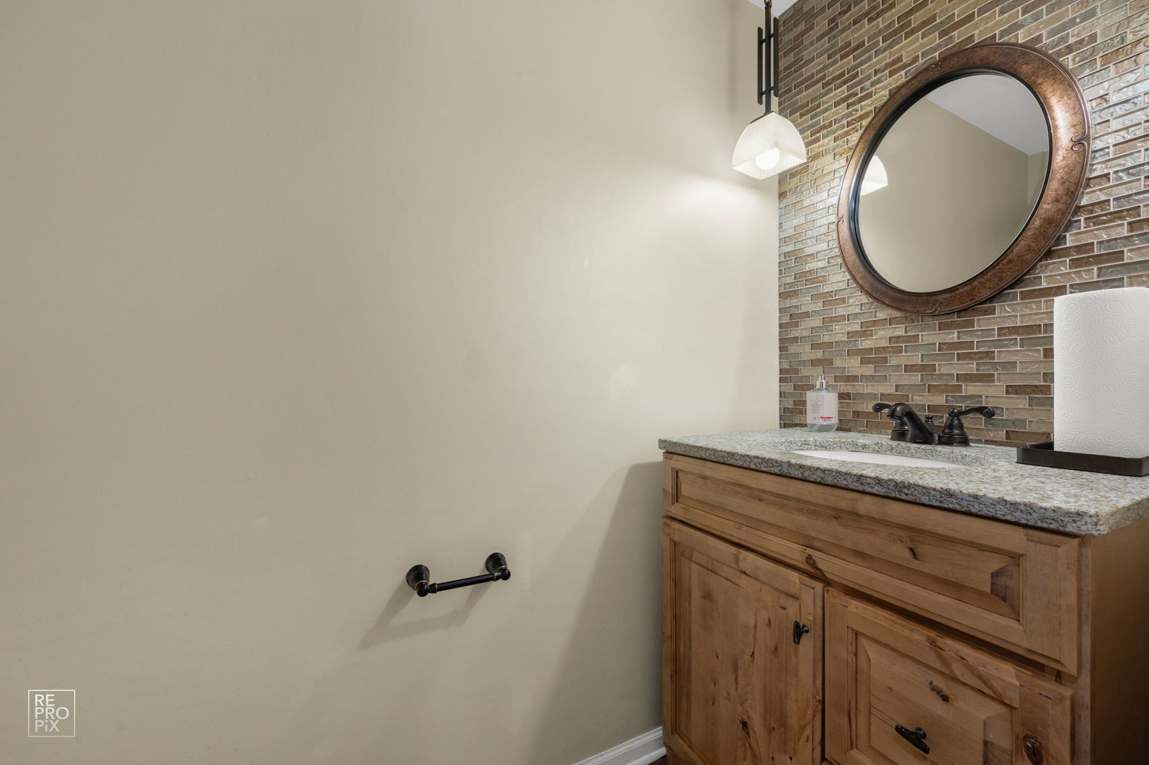 8909 Silverdale Drive #5C, Orland Park, IL 60462