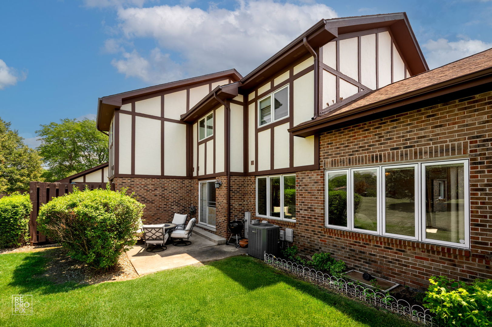 8909 Silverdale Drive #5C, Orland Park, IL 60462