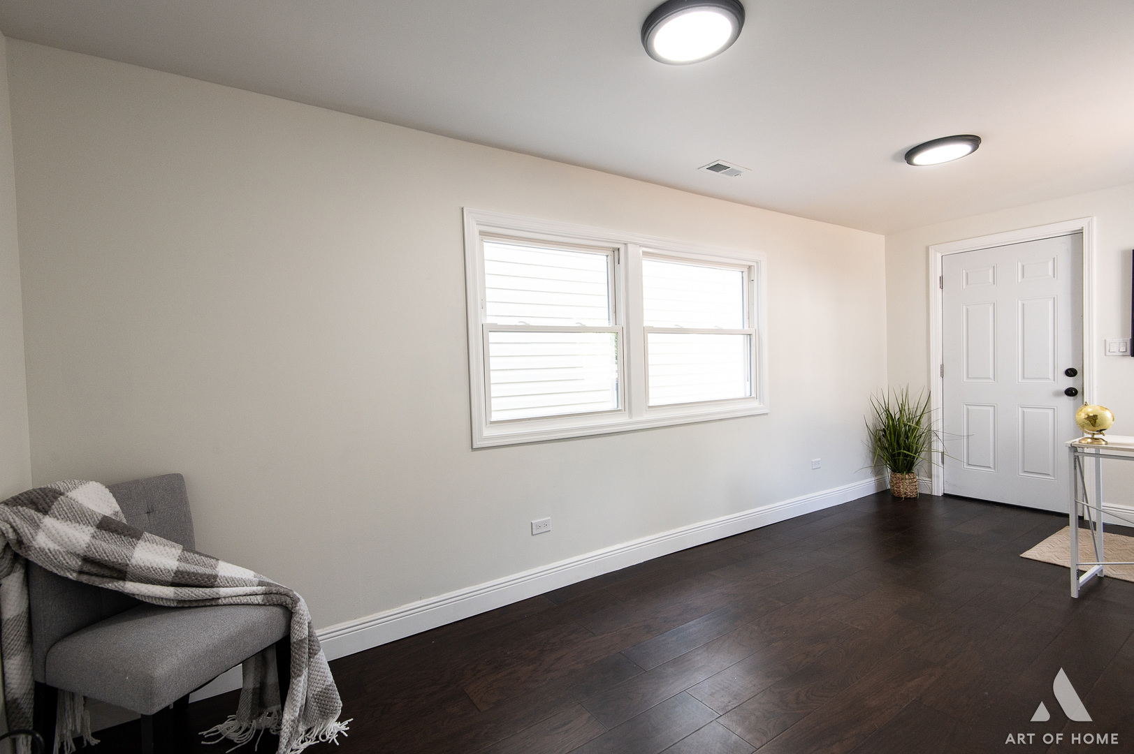 3321 W Dickens Avenue, Chicago, IL 60647