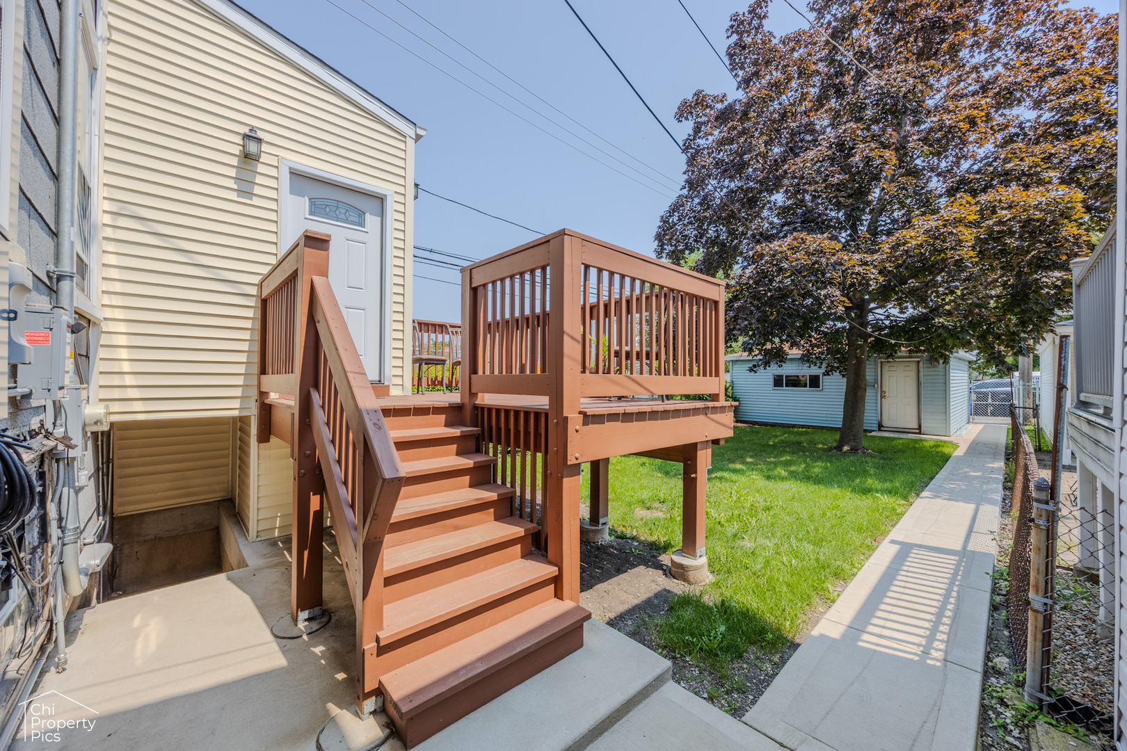2343 N Lawndale Avenue, Chicago, IL 60647
