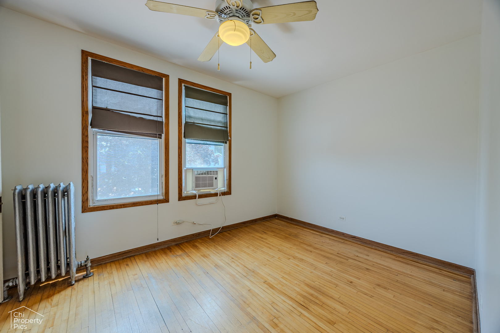 2343 N Lawndale Avenue, Chicago, IL 60647