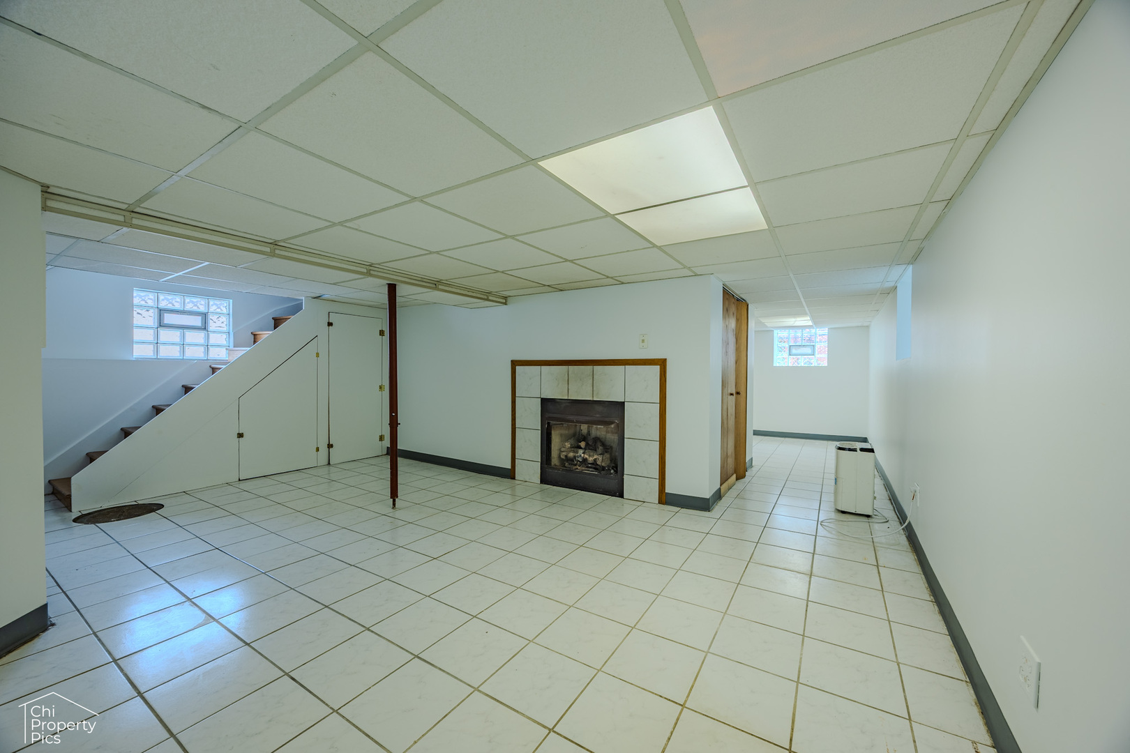 2343 N Lawndale Avenue, Chicago, IL 60647