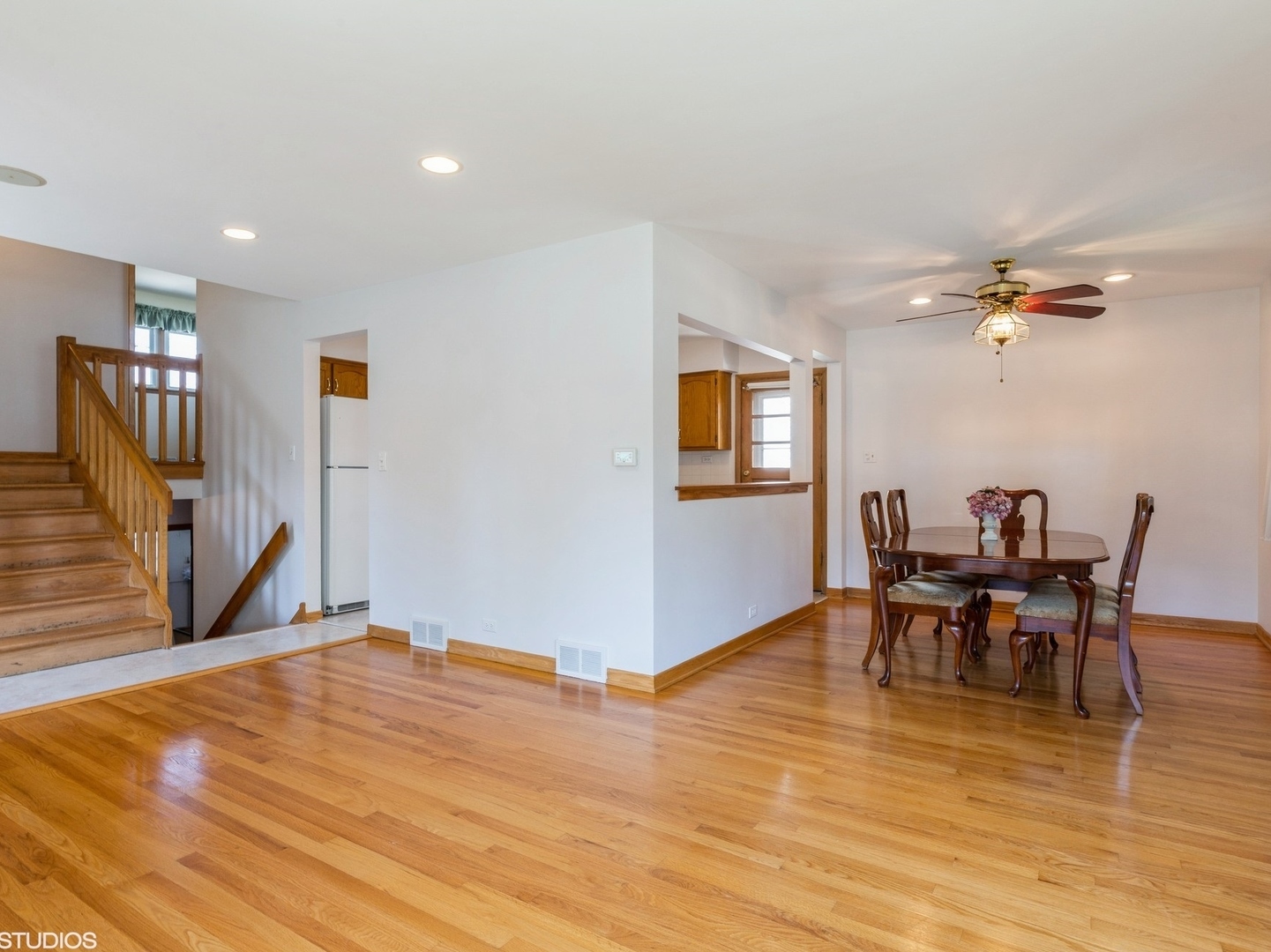 908 Park Plaine Avenue, Park Ridge, IL 60068