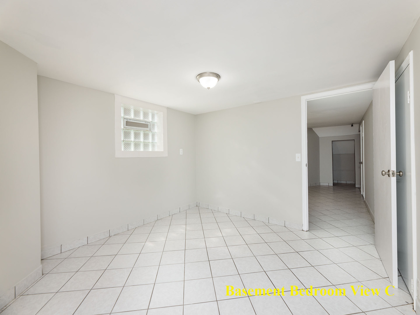 5522 N Long Avenue, Chicago, IL 60630