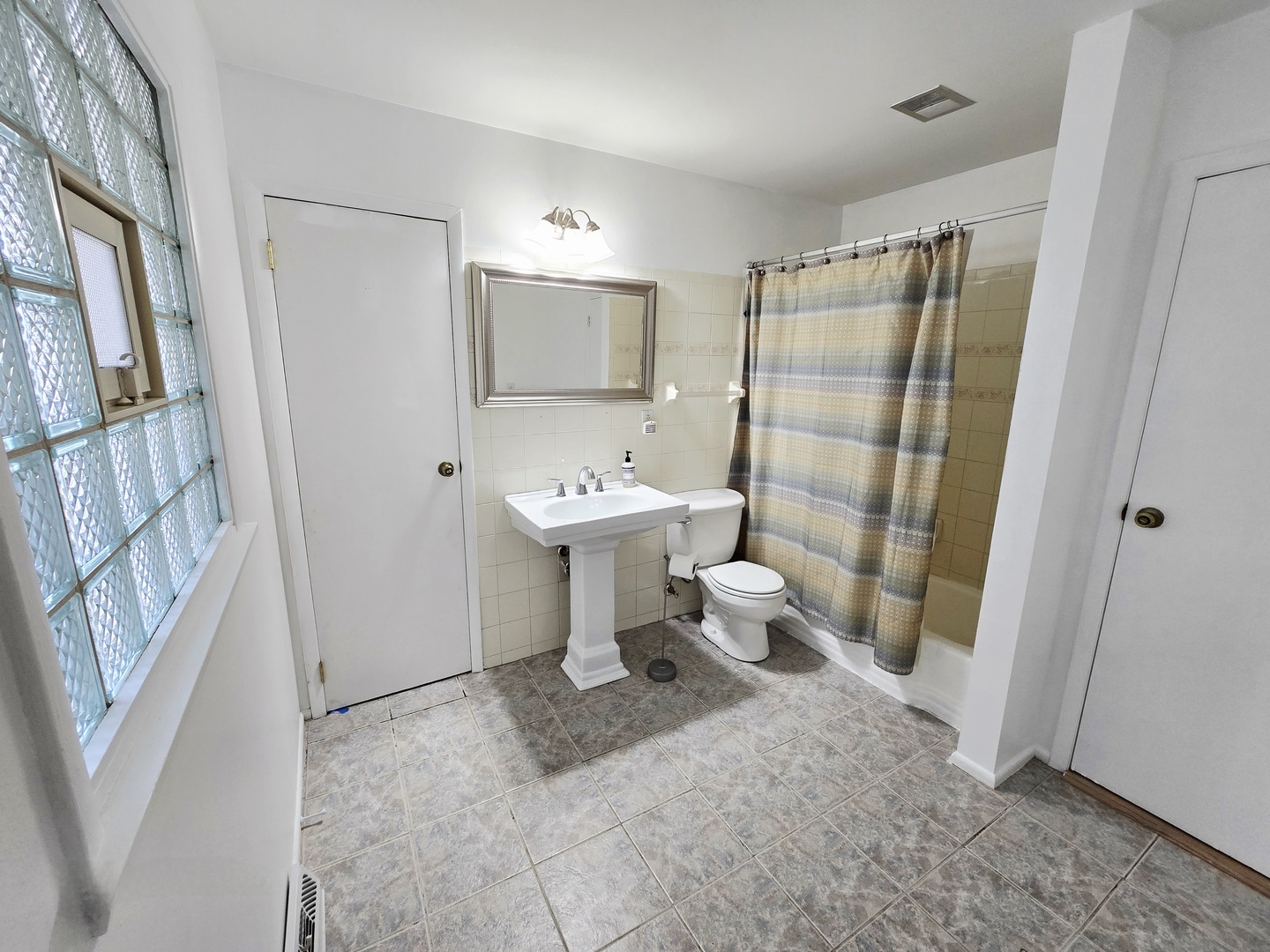 3033 189th Street, Lansing, IL 60438