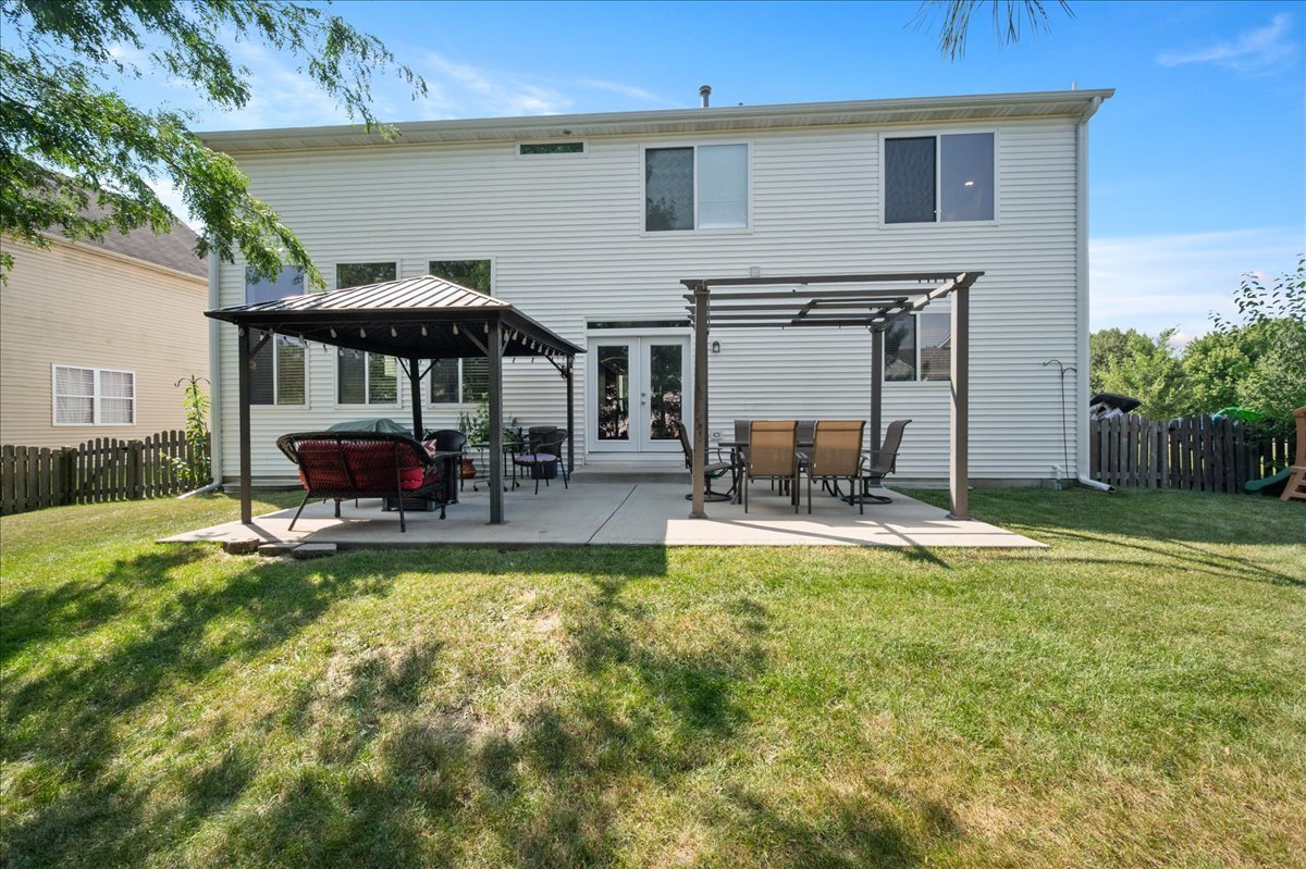 1722 Newport Lane, Montgomery, IL 60538