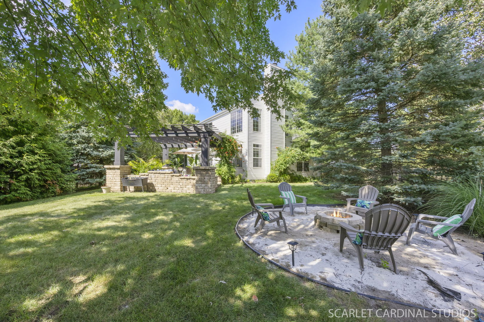 2812 Woodside Court, Aurora, IL 60506