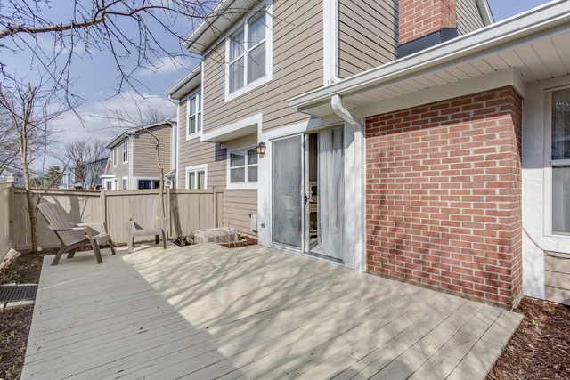 42 Sarahs Grove Lane, Schaumburg, IL 60193