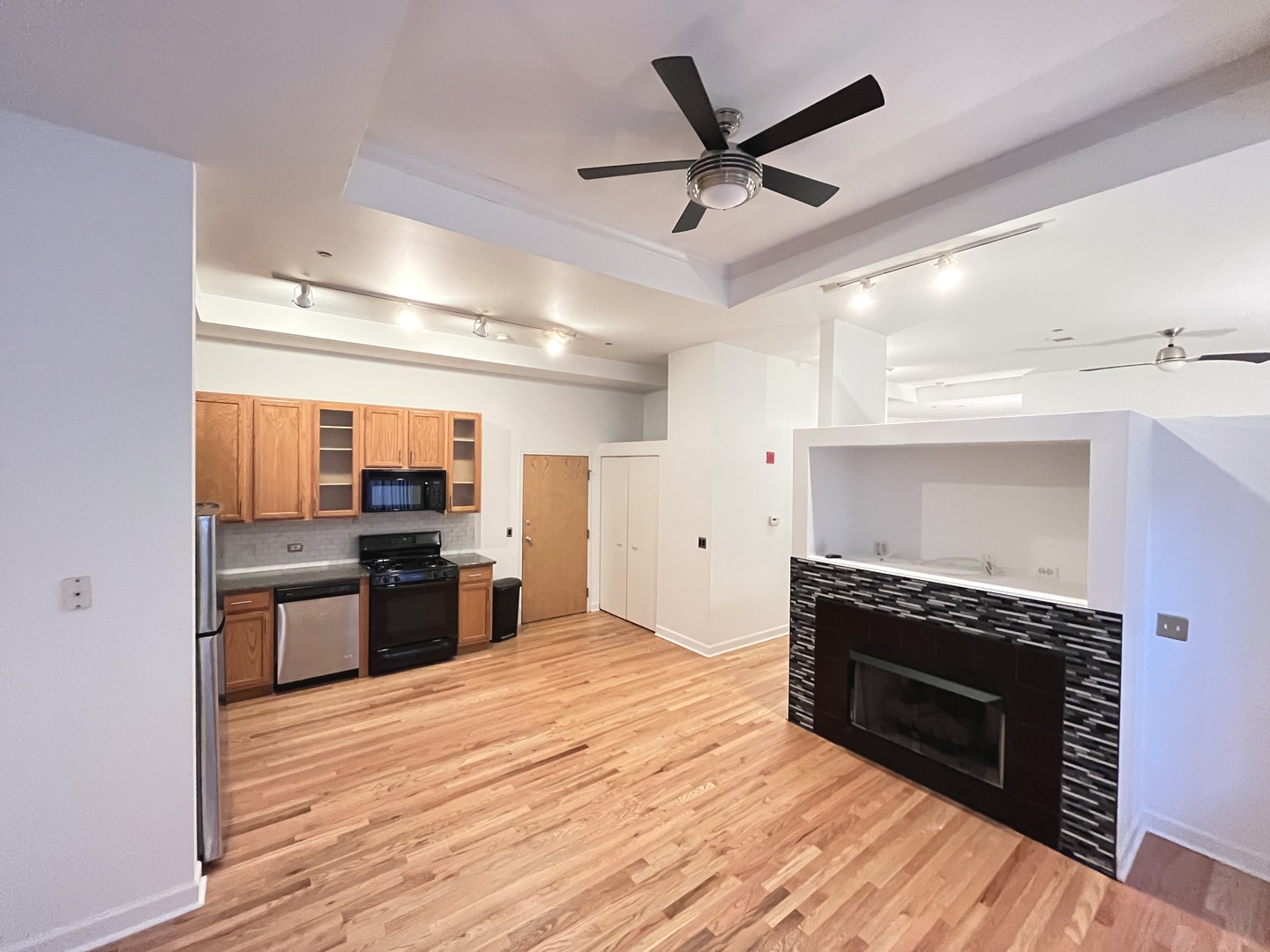 208 W Washington Street #509, Chicago, IL 60606