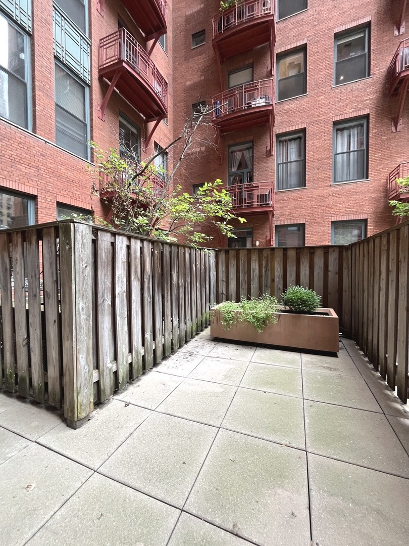 208 W Washington Street #509, Chicago, IL 60606