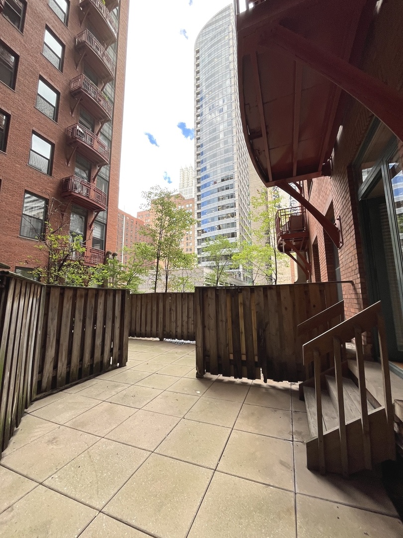 208 W Washington Street #509, Chicago, IL 60606