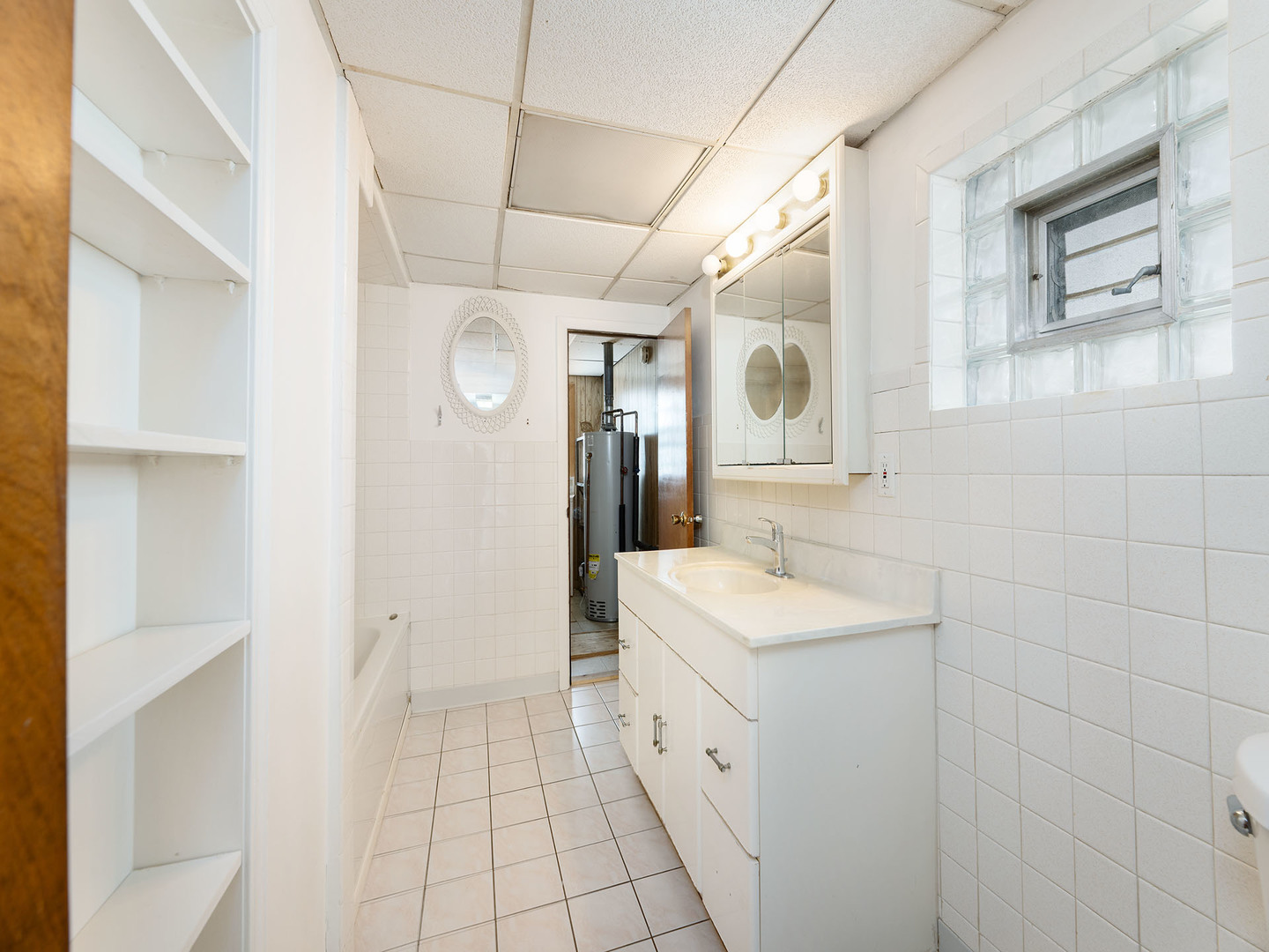 3614 N Pacific Avenue, Chicago, IL 60634