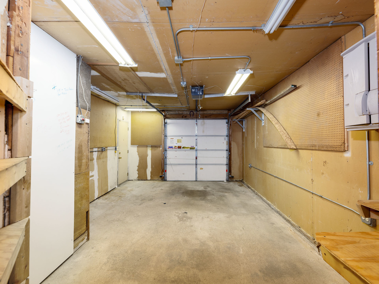 3614 N Pacific Avenue, Chicago, IL 60634