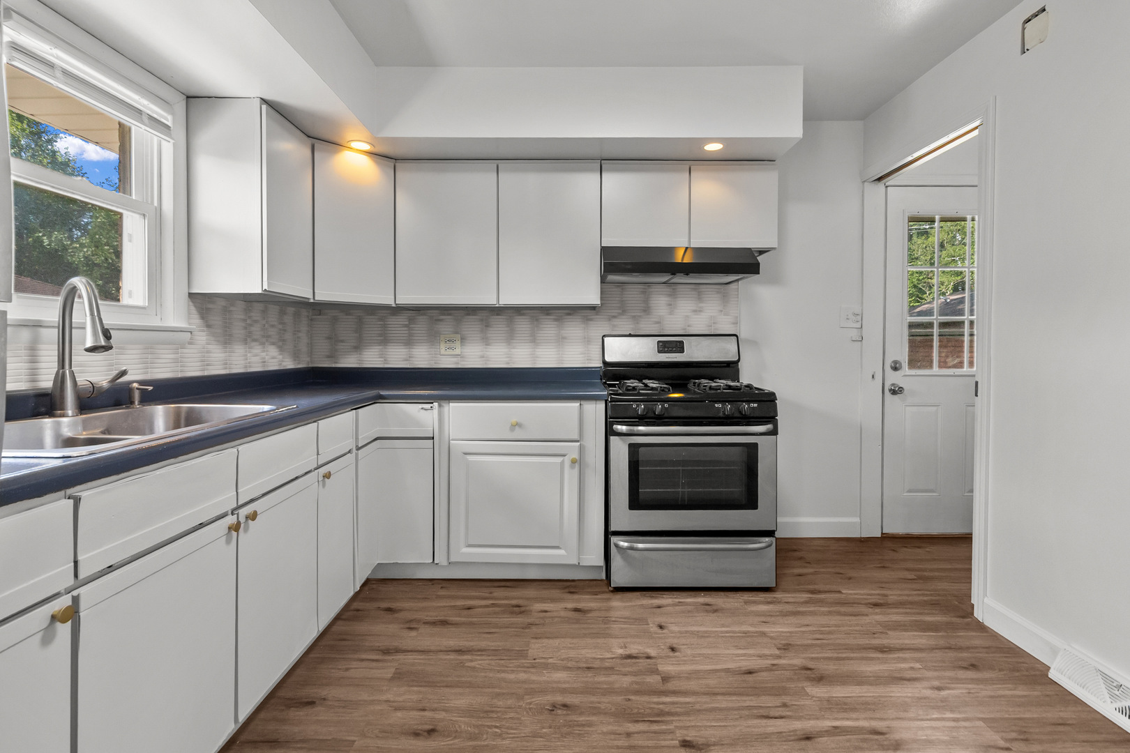312 N Shaddle Avenue, Mundelein, IL 60060