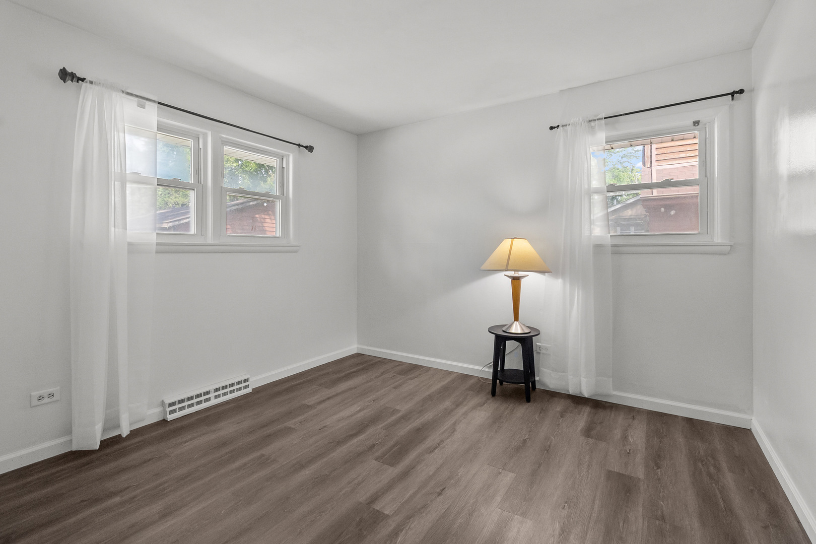 312 N Shaddle Avenue, Mundelein, IL 60060