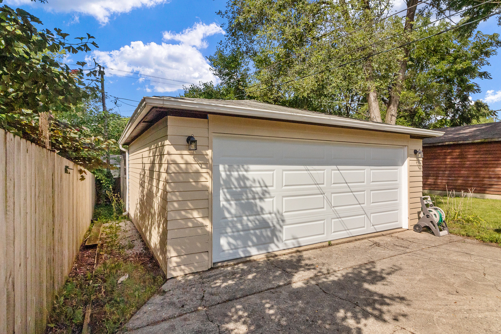 312 N Shaddle Avenue, Mundelein, IL 60060