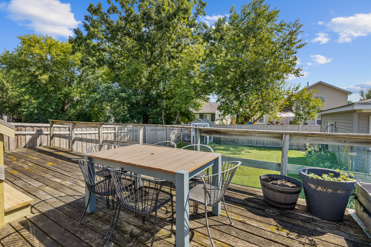 221 Hillandale Drive, Round Lake, IL 60073