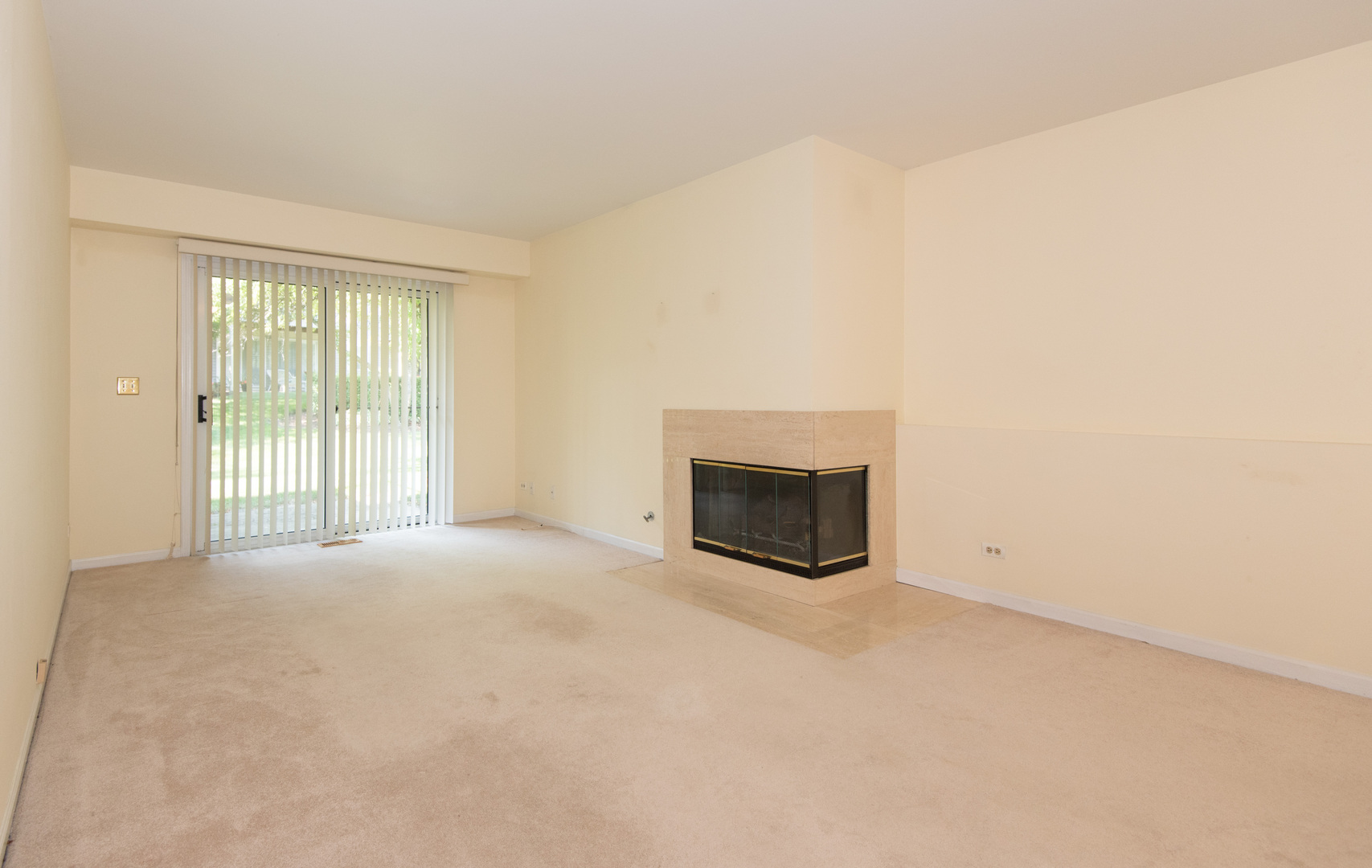 10 Meadow Court, Schaumburg, IL 60193