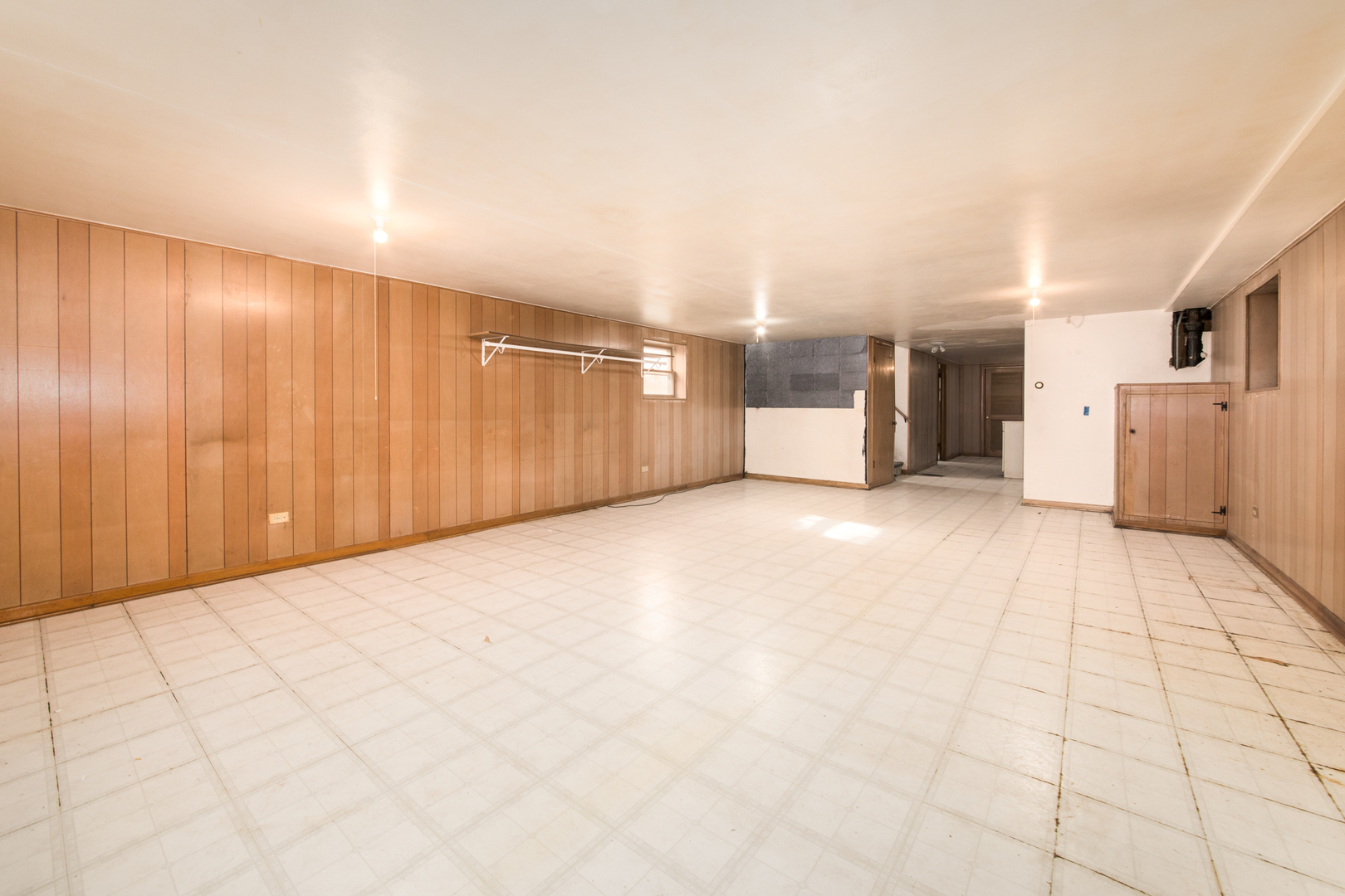 2719 N Nordica Avenue, Chicago, IL 60707