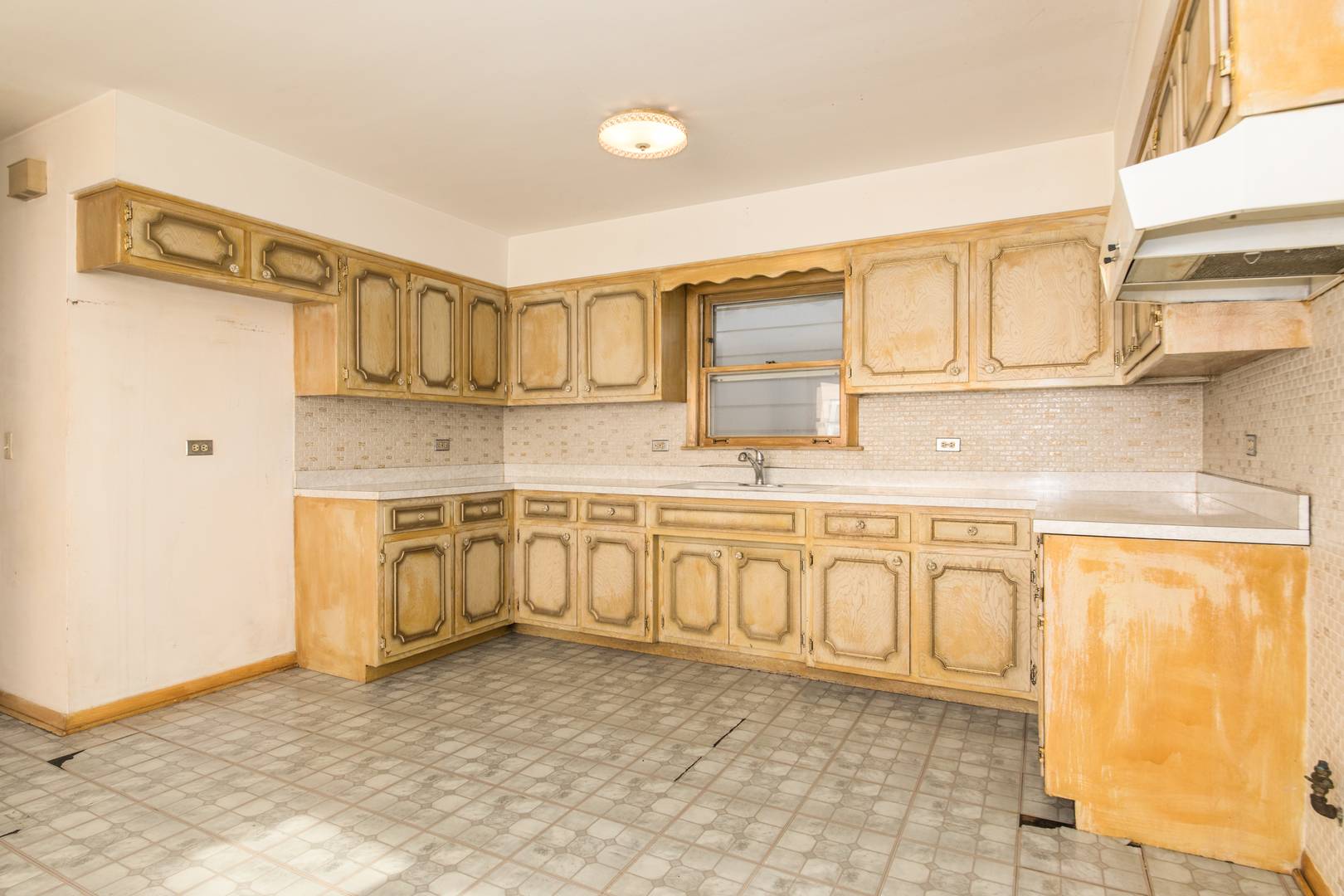 2719 N Nordica Avenue, Chicago, IL 60707