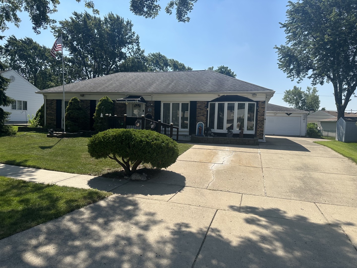 511 Frederick Avenue, Streamwood, IL 60107