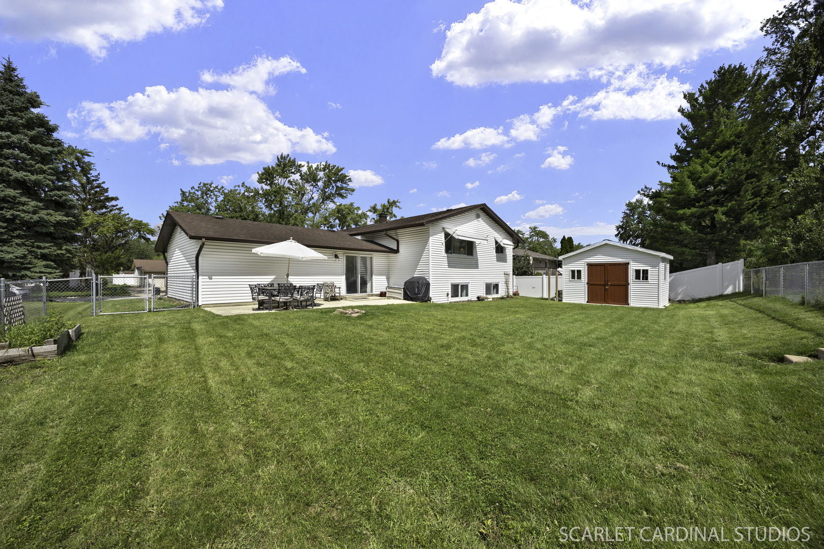 6805 Westmoreland Drive, Woodridge, IL 60517