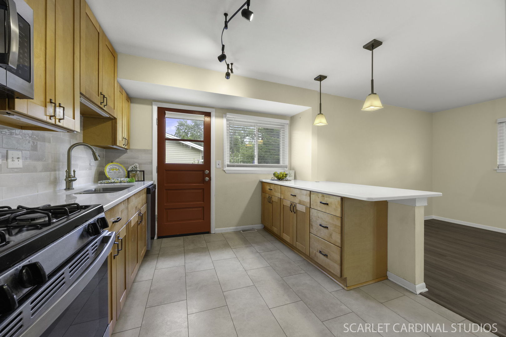 6805 Westmoreland Drive, Woodridge, IL 60517