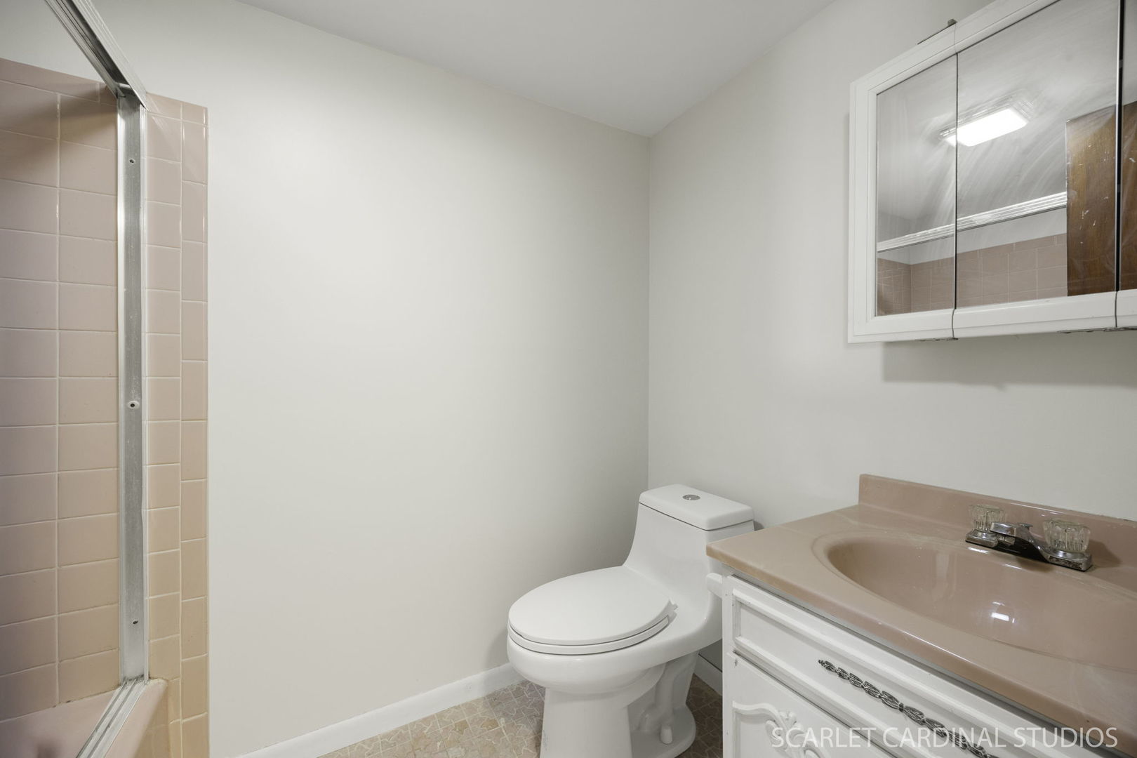 6805 Westmoreland Drive, Woodridge, IL 60517