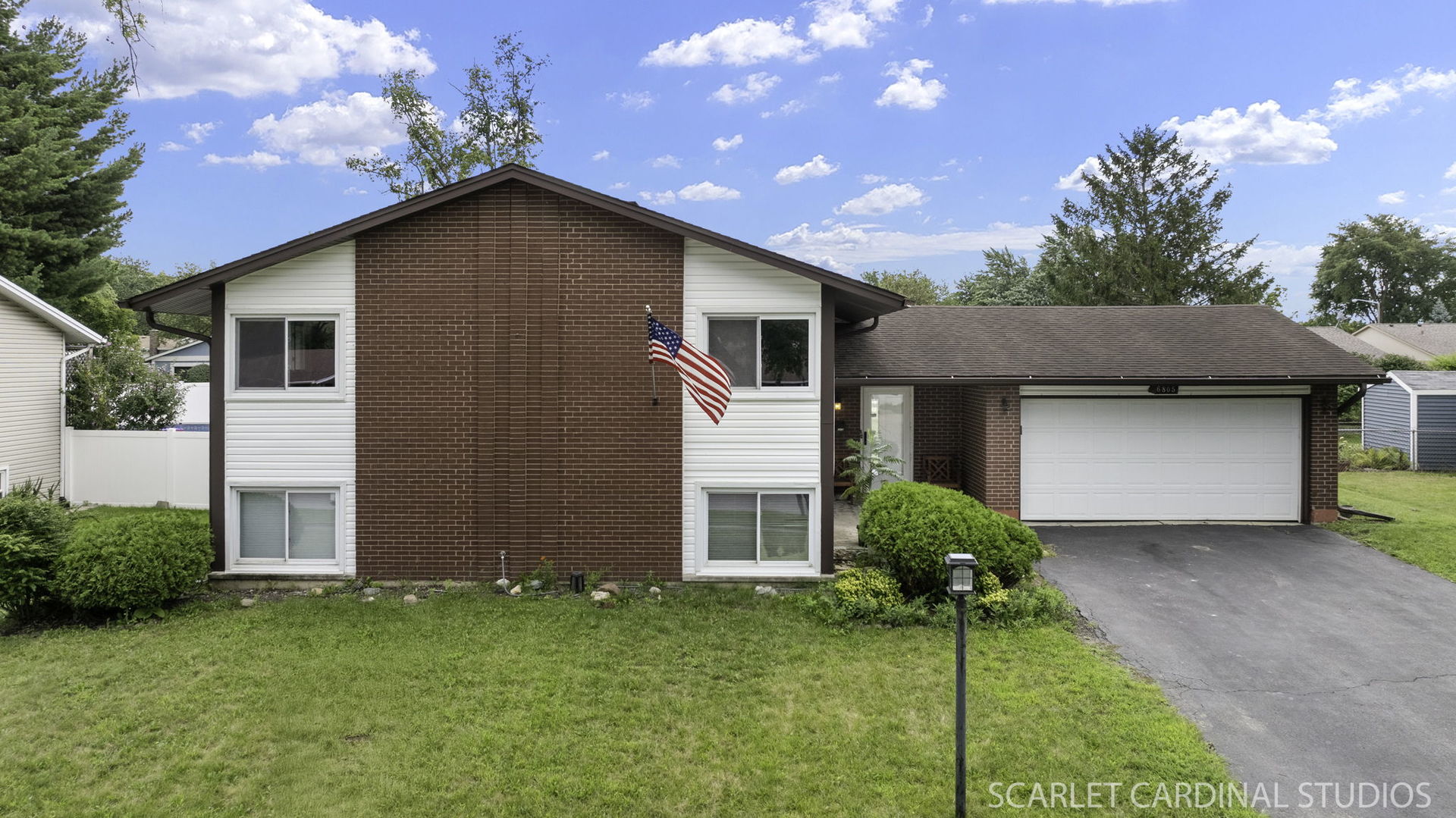6805 Westmoreland Drive, Woodridge, IL 60517